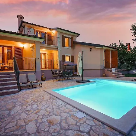 In With Wi-fi Holiday home Fuskulin