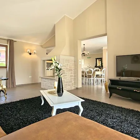 Holiday home In With Wi-fi *